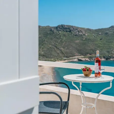 Seaside Bliss 1, Serifos