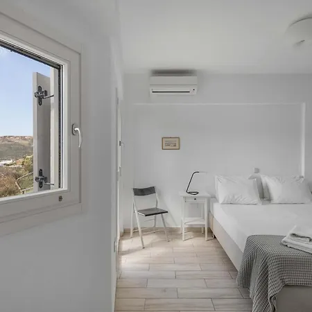 Seaside Bliss 1, Serifos